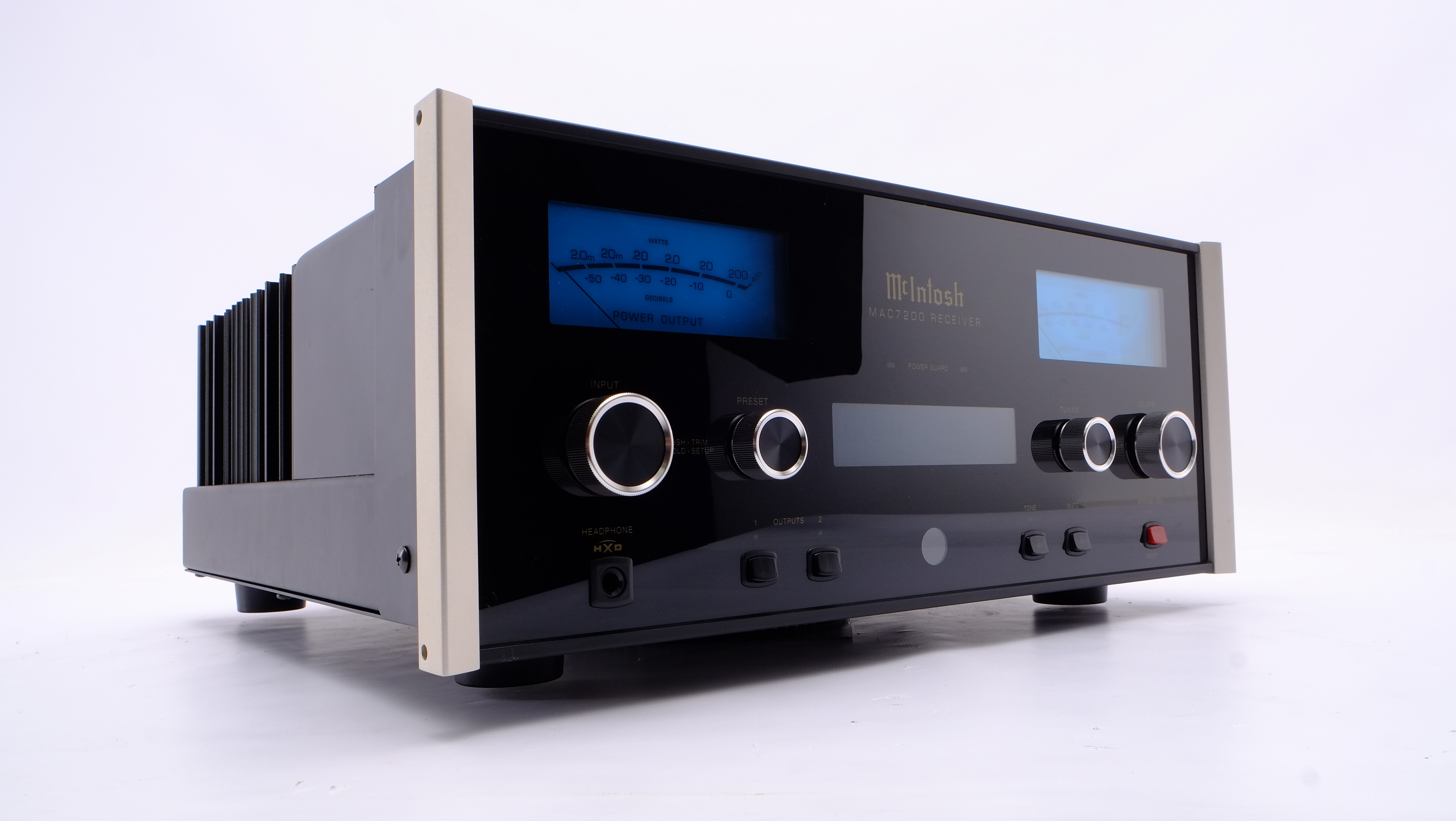 McIntosh MAC 7200 – High End Stereo Equipment We Buy